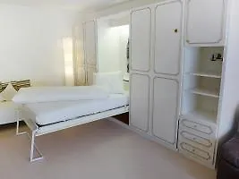 Skyline House Ξενοδοχείο 2*