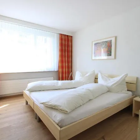 Ξενοδοχείο Skyline House 2*